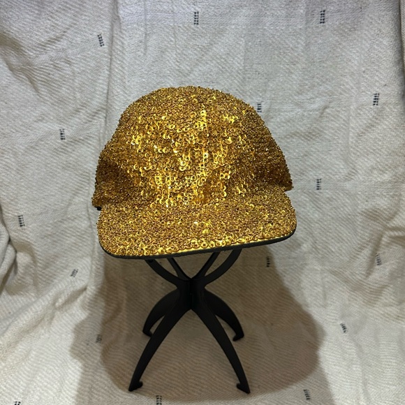 Accessories - Vintage Flying Elephants Gold Beaded And Sequined Hat (b6)